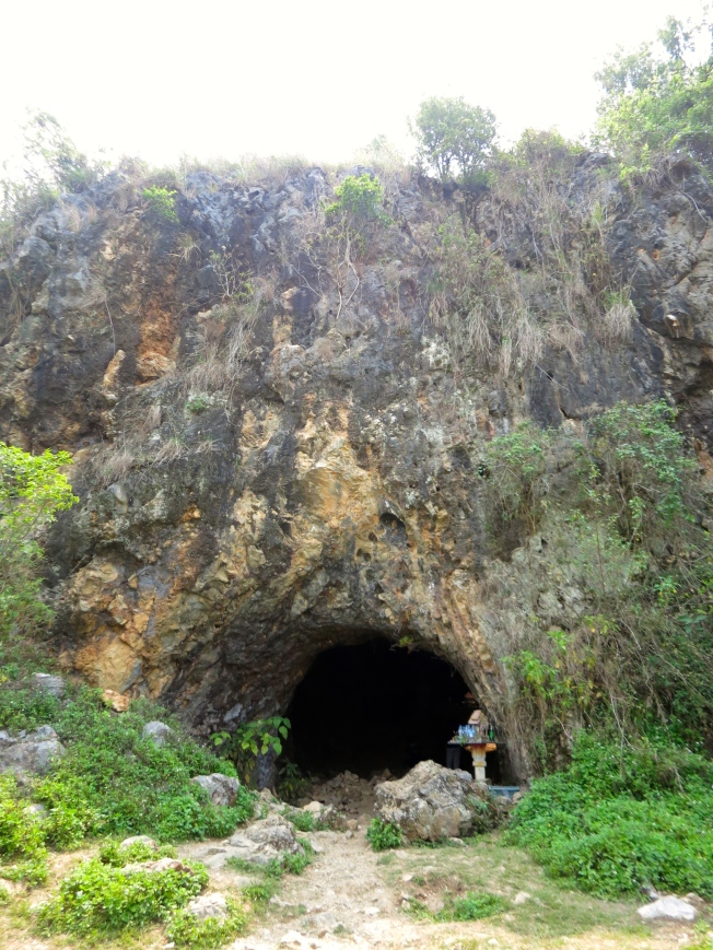 Cave at Jar Site 1