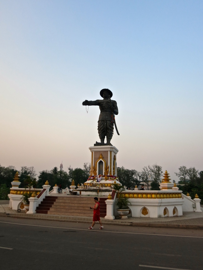 Statue at King Anouvong Park